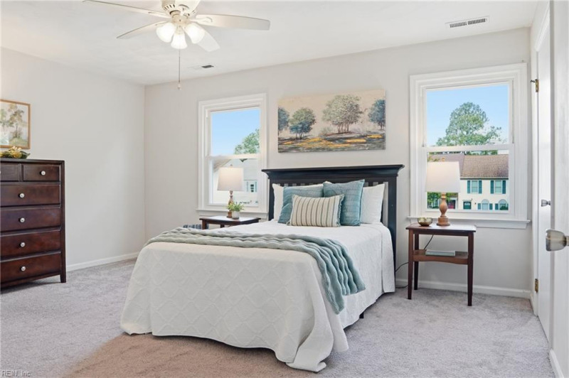 Photo 5 of 31 residential for sale in Virginia Beach virginia