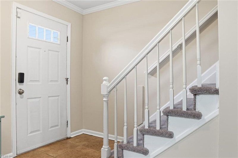 Photo 8 of 31 residential for sale in Virginia Beach virginia