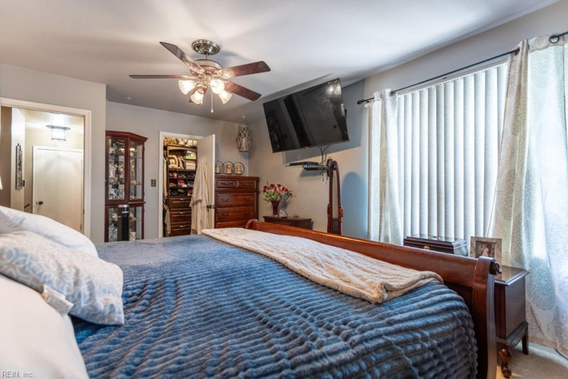 Photo 25 of 44 residential for sale in Newport News virginia