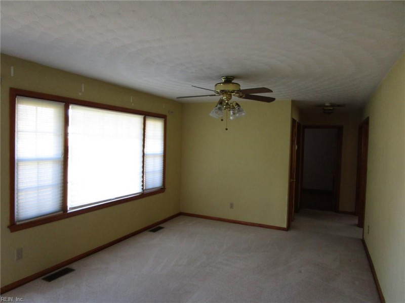 Photo 13 of 22 residential for sale in Hampton virginia