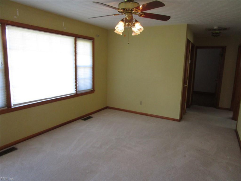 Photo 18 of 22 residential for sale in Hampton virginia