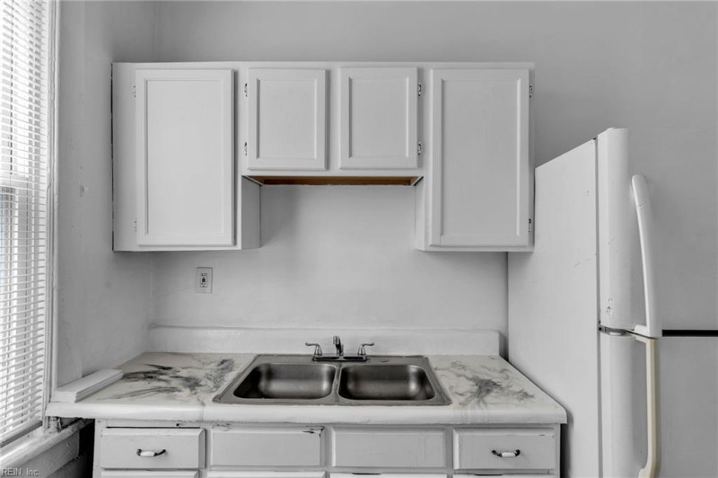 Photo 14 of 44 residential for sale in Norfolk virginia