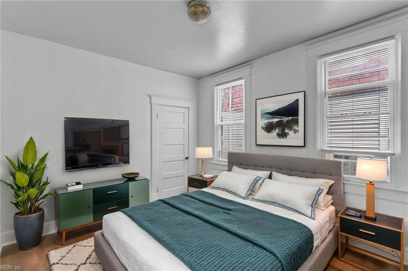 Photo 16 of 44 residential for sale in Norfolk virginia