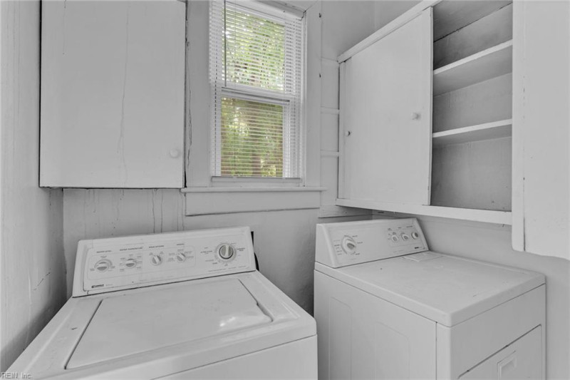 Photo 22 of 44 residential for sale in Norfolk virginia