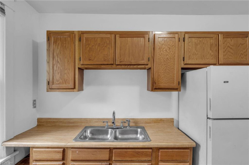 Photo 34 of 44 residential for sale in Norfolk virginia