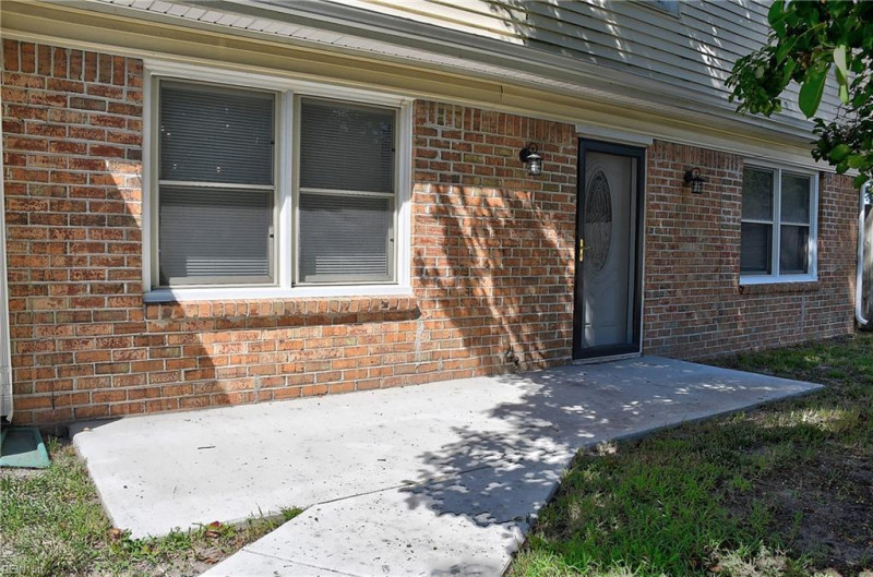 Photo 2 of 41 residential for sale in Virginia Beach virginia