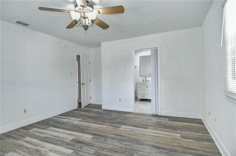 Photo 21 of 41 residential for sale in Virginia Beach virginia