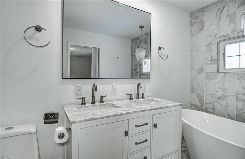 Photo 24 of 41 residential for sale in Virginia Beach virginia
