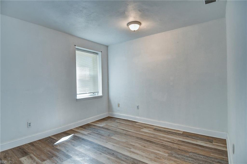 Photo 27 of 41 residential for sale in Virginia Beach virginia