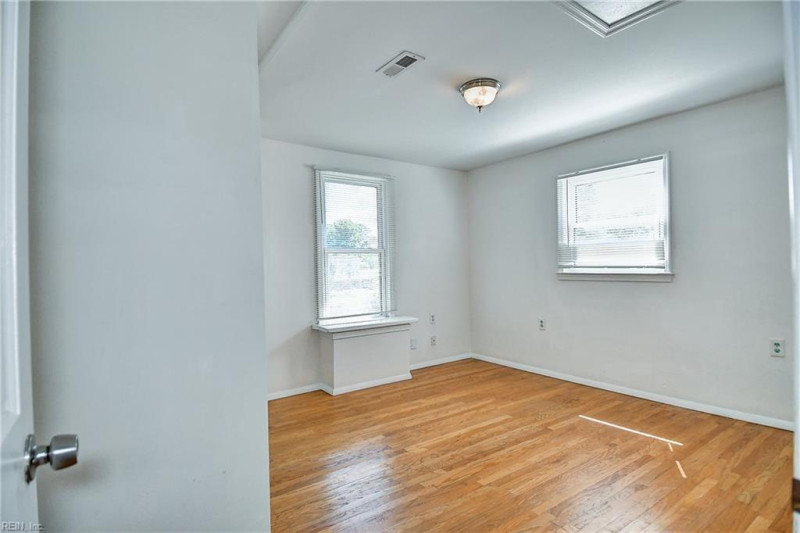 Photo 32 of 41 residential for sale in Virginia Beach virginia