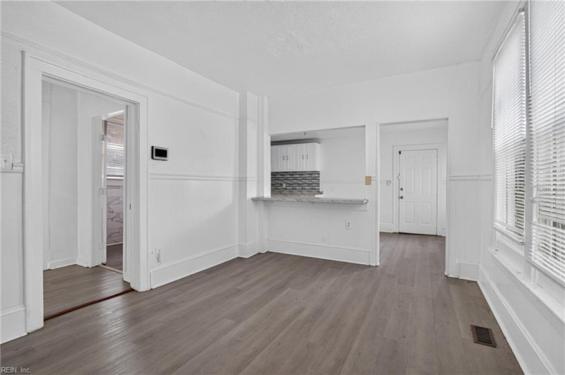 Photo 12 of 40 residential for sale in Newport News virginia