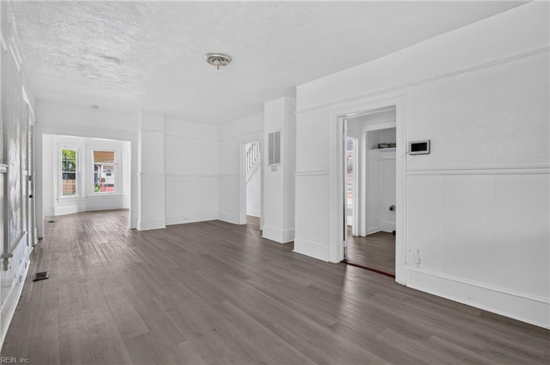 Photo 13 of 40 residential for sale in Newport News virginia