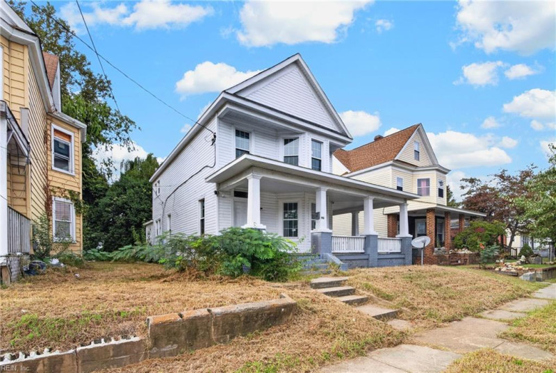 Photo 2 of 40 residential for sale in Newport News virginia
