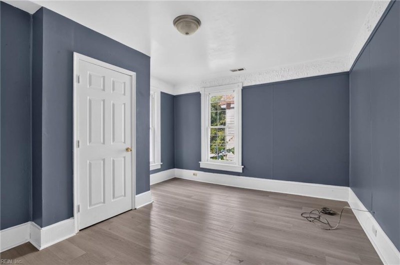 Photo 28 of 40 residential for sale in Newport News virginia