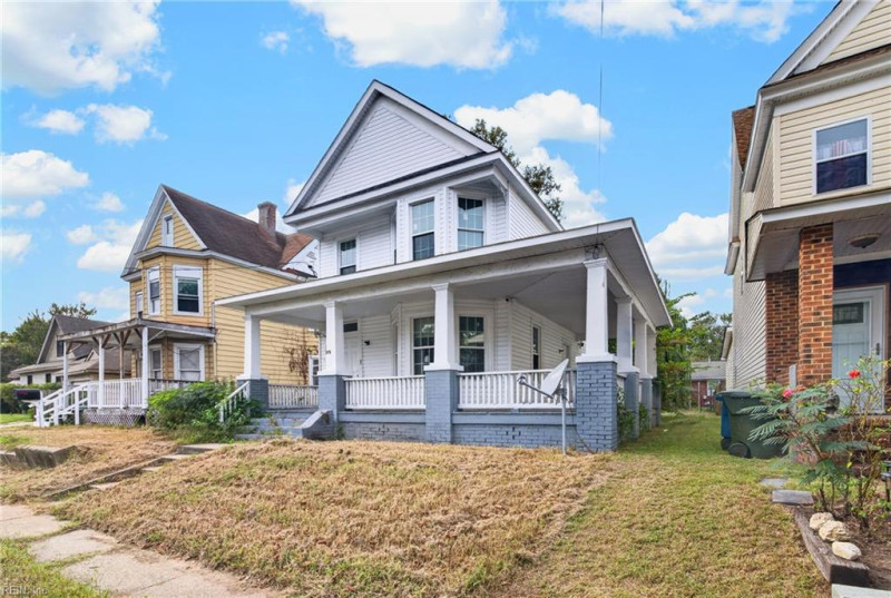 Photo 3 of 40 residential for sale in Newport News virginia