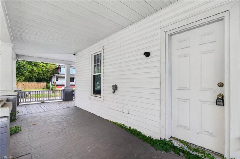 Photo 6 of 40 residential for sale in Newport News virginia