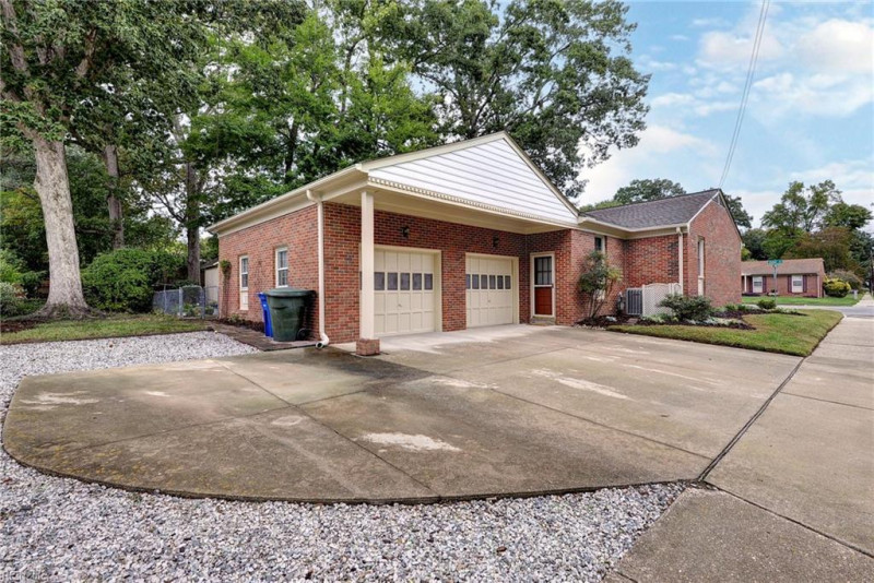 Photo 5 of 36 residential for sale in Newport News virginia Photo 5 of 36 residential for sale in Newport News virginia