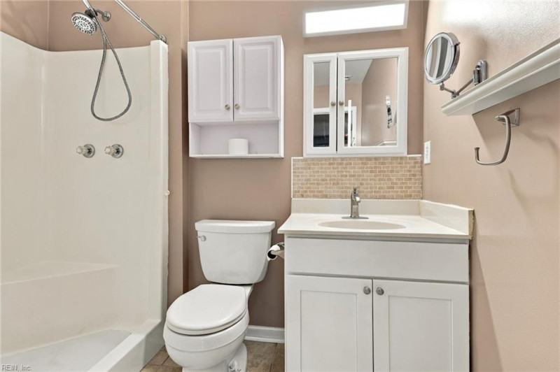 Photo 19 of 47 residential for sale in Chesapeake virginia Photo 19 of 47 residential for sale in Chesapeake virginia