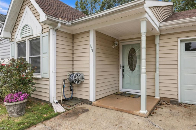 Photo 41 of 47 residential for sale in Chesapeake virginia Photo 41 of 47 residential for sale in Chesapeake virginia