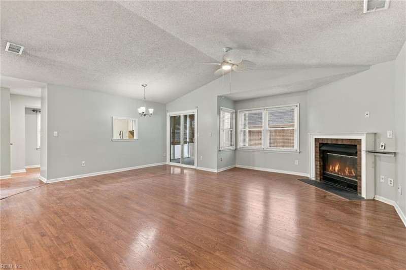 Photo 5 of 47 residential for sale in Chesapeake virginia Photo 5 of 47 residential for sale in Chesapeake virginia