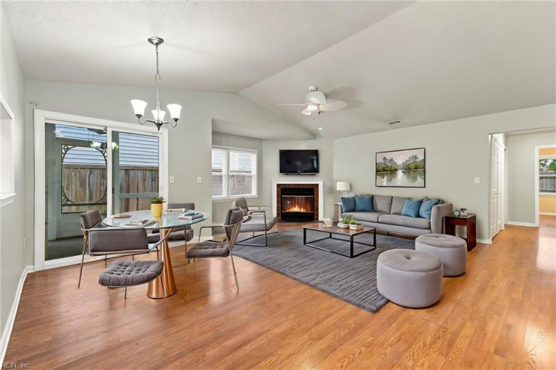 Photo 6 of 47 residential for sale in Chesapeake virginia Photo 6 of 47 residential for sale in Chesapeake virginia