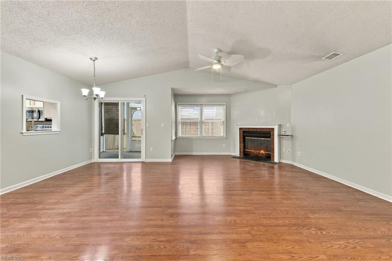 Photo 8 of 47 residential for sale in Chesapeake virginia Photo 8 of 47 residential for sale in Chesapeake virginia