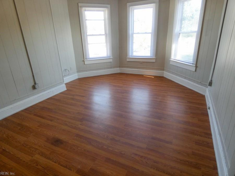 Photo 13 of 23 residential for sale in Norfolk virginia