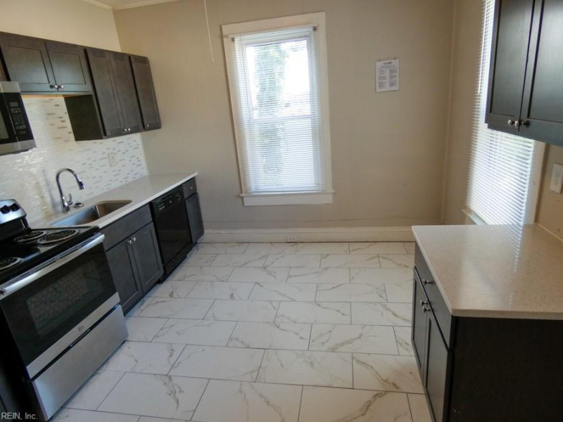 Photo 15 of 23 residential for sale in Norfolk virginia