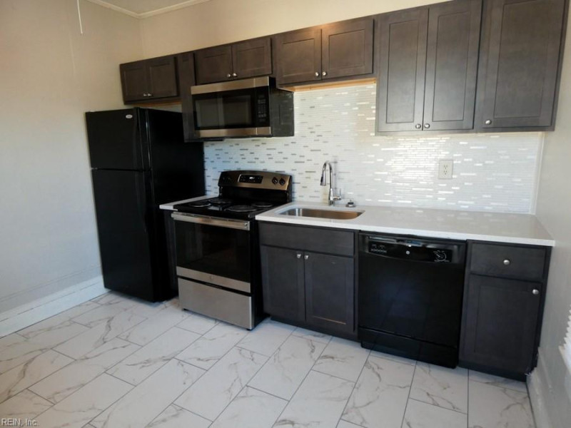 Photo 16 of 23 residential for sale in Norfolk virginia