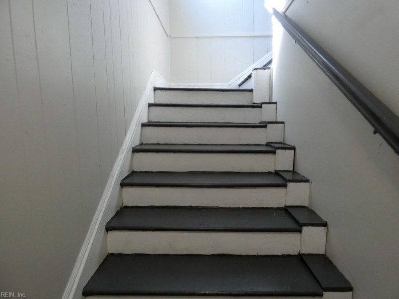 Photo 18 of 23 residential for sale in Norfolk virginia