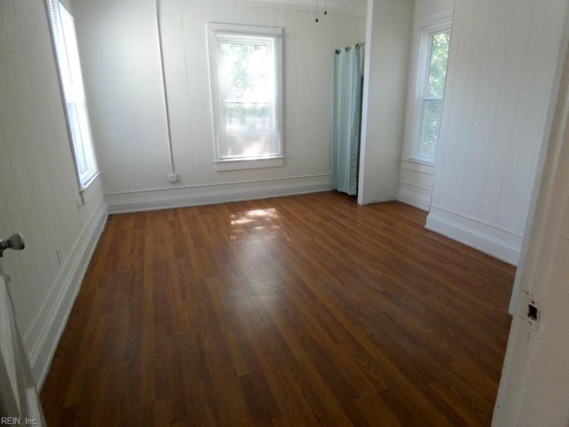 Photo 19 of 23 residential for sale in Norfolk virginia