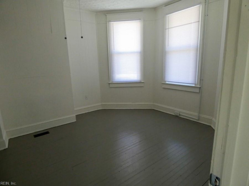 Photo 8 of 23 residential for sale in Norfolk virginia