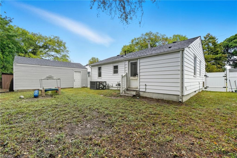 Photo 33 of 37 residential for sale in Norfolk virginia Photo 33 of 37 residential for sale in Norfolk virginia