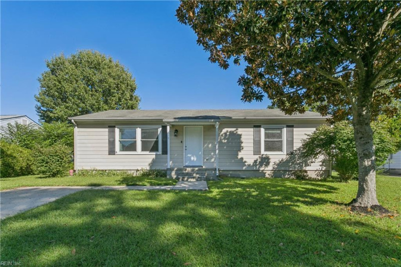 Photo 1 of 31 residential for sale in Newport News virginia