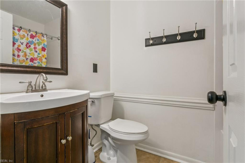 Photo 18 of 31 residential for sale in Newport News virginia