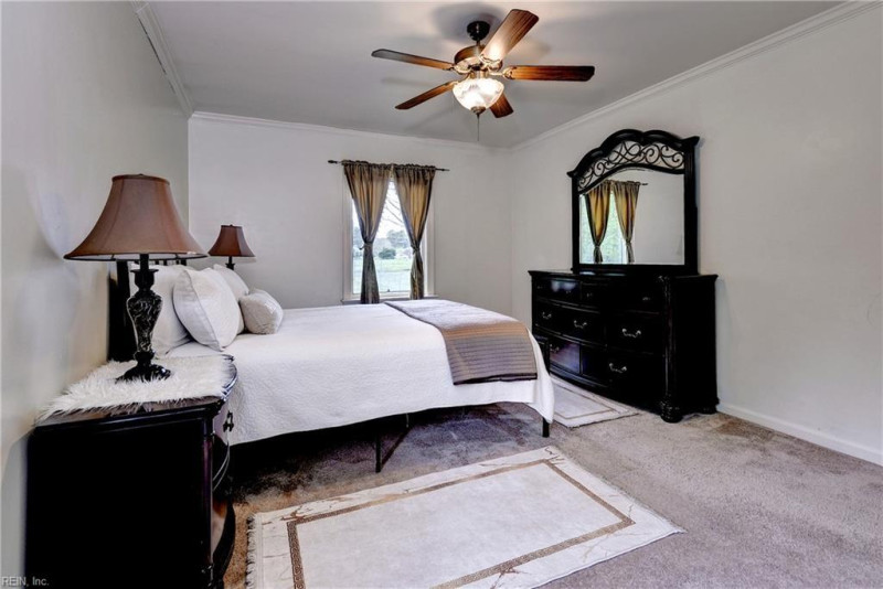 Photo 15 of 37 residential for sale in York County virginia
