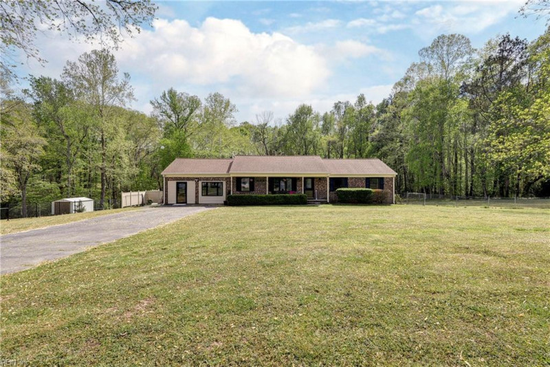 Photo 2 of 37 residential for sale in York County virginia
