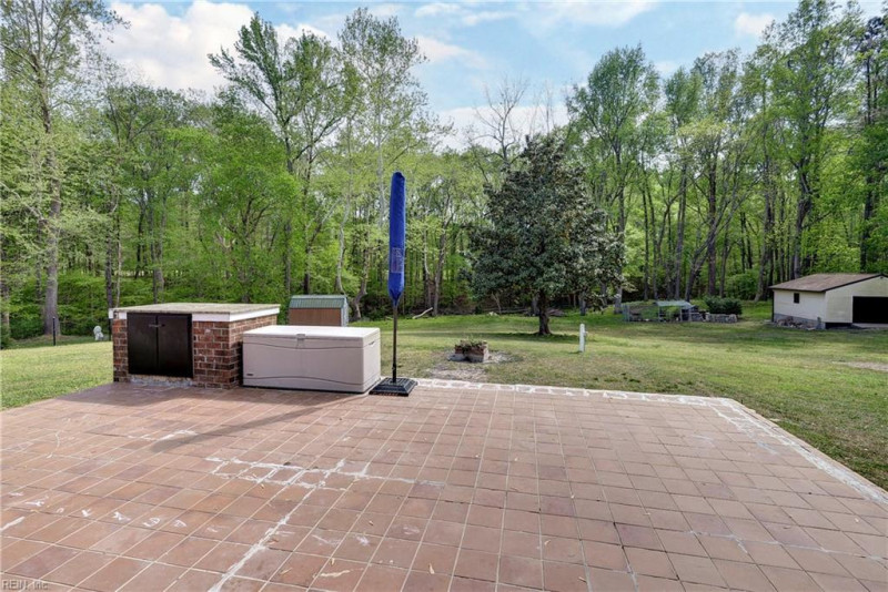 Photo 31 of 37 residential for sale in York County virginia