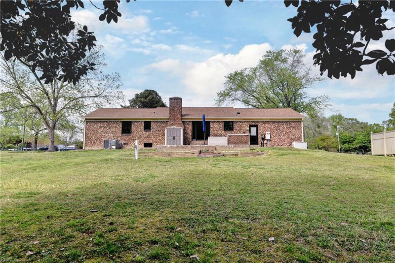 Photo 36 of 37 residential for sale in York County virginia