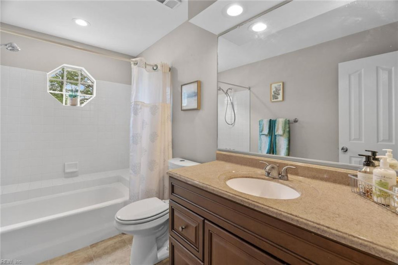 Photo 15 of 20 residential for sale in Virginia Beach virginia