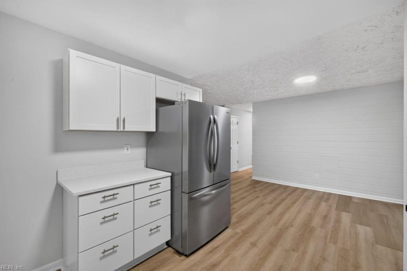 Photo 5 of 28 residential for sale in Portsmouth virginia