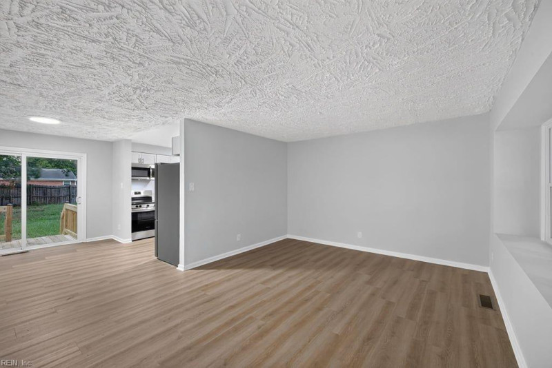 Photo 7 of 28 residential for sale in Portsmouth virginia