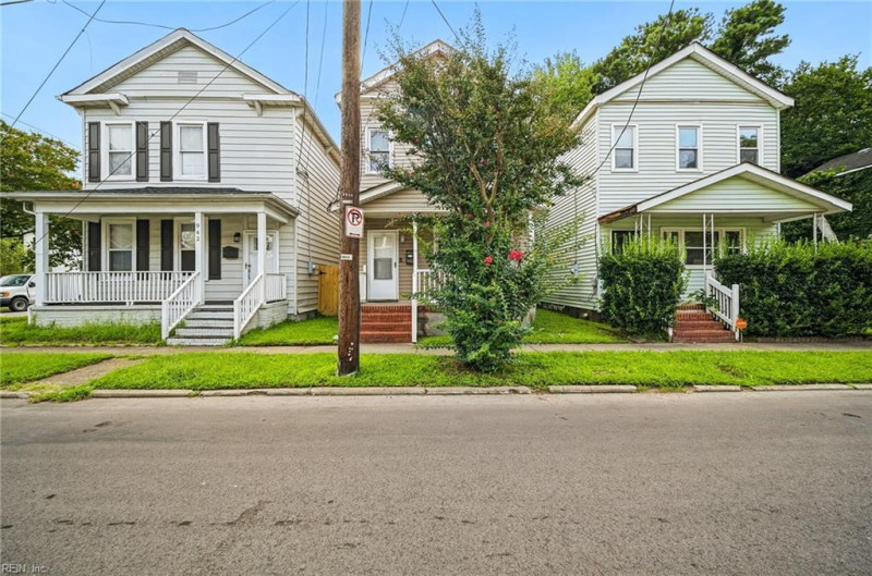 Photo 2 of 25 residential for sale in Norfolk virginia