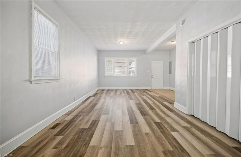 Photo 7 of 25 residential for sale in Norfolk virginia