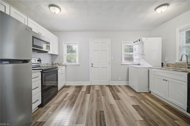 Photo 8 of 25 residential for sale in Norfolk virginia