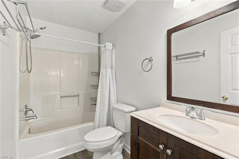 Photo 14 of 19 residential for sale in Newport News virginia