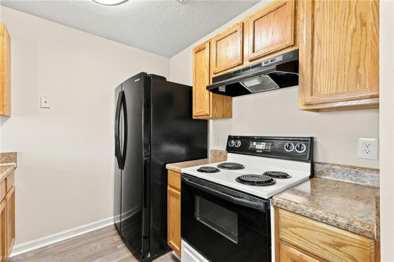 Photo 8 of 19 residential for sale in Newport News virginia