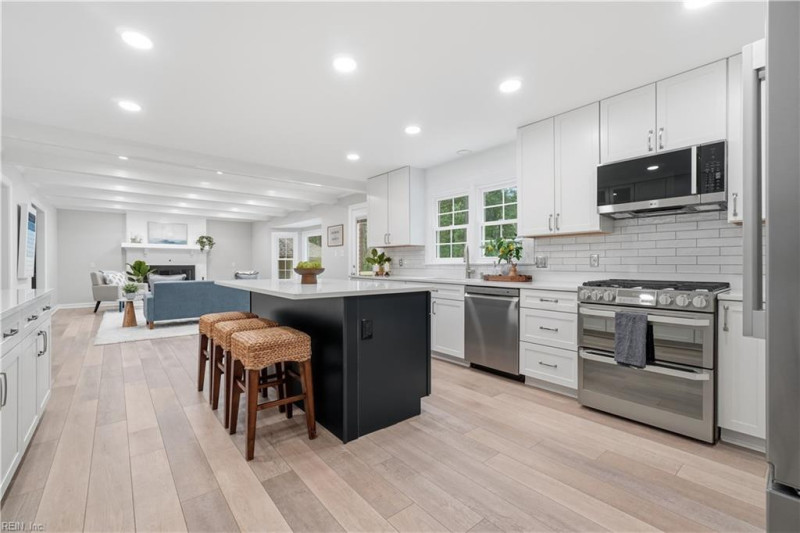 Photo 17 of 50 residential for sale in Virginia Beach virginia