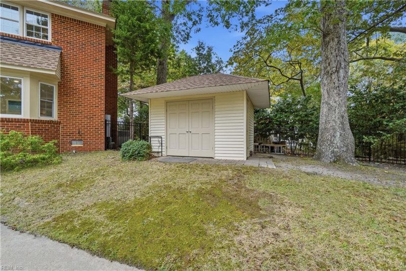 Photo 44 of 50 residential for sale in Virginia Beach virginia