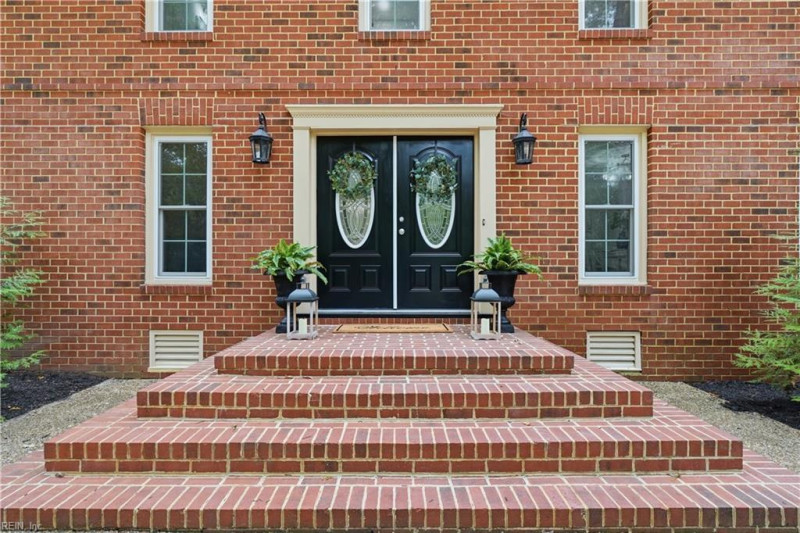 Photo 5 of 50 residential for sale in Virginia Beach virginia